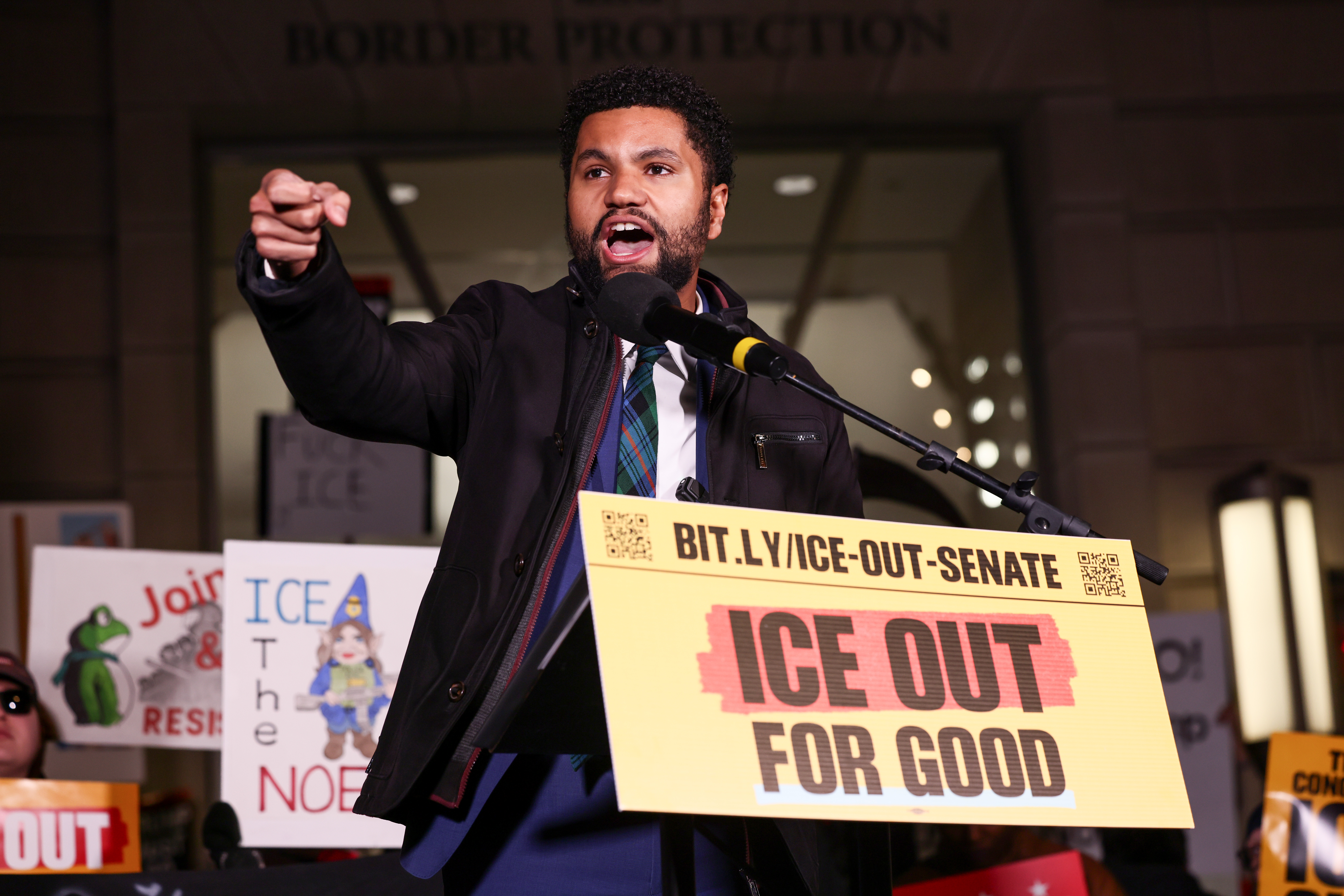 Конгрессмен Максвелл Алехандро Фрост на фестивале Sundance