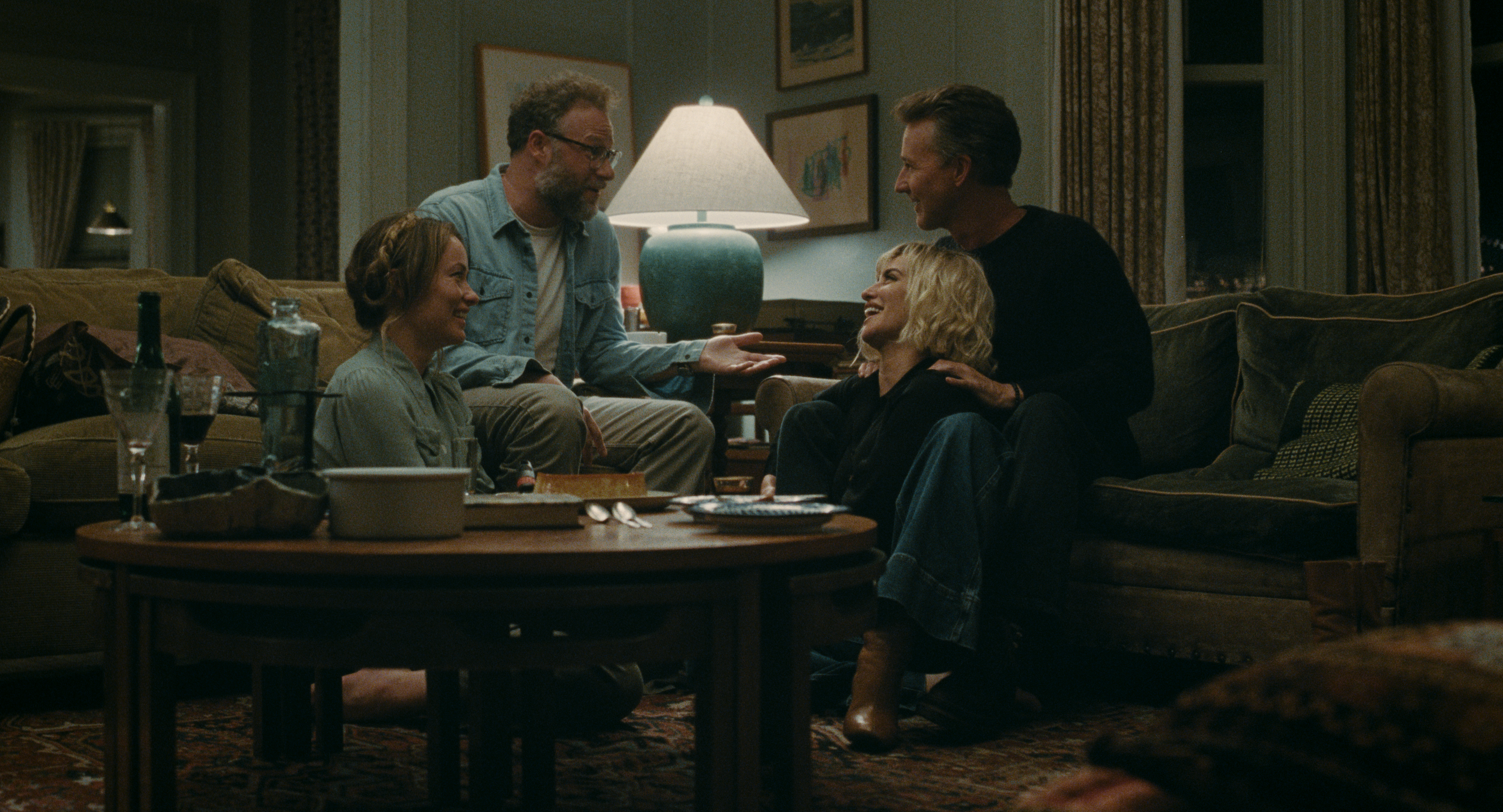 Постер фильма «Приглашение» с Оливией Уайлд на фестивале Сандэнс