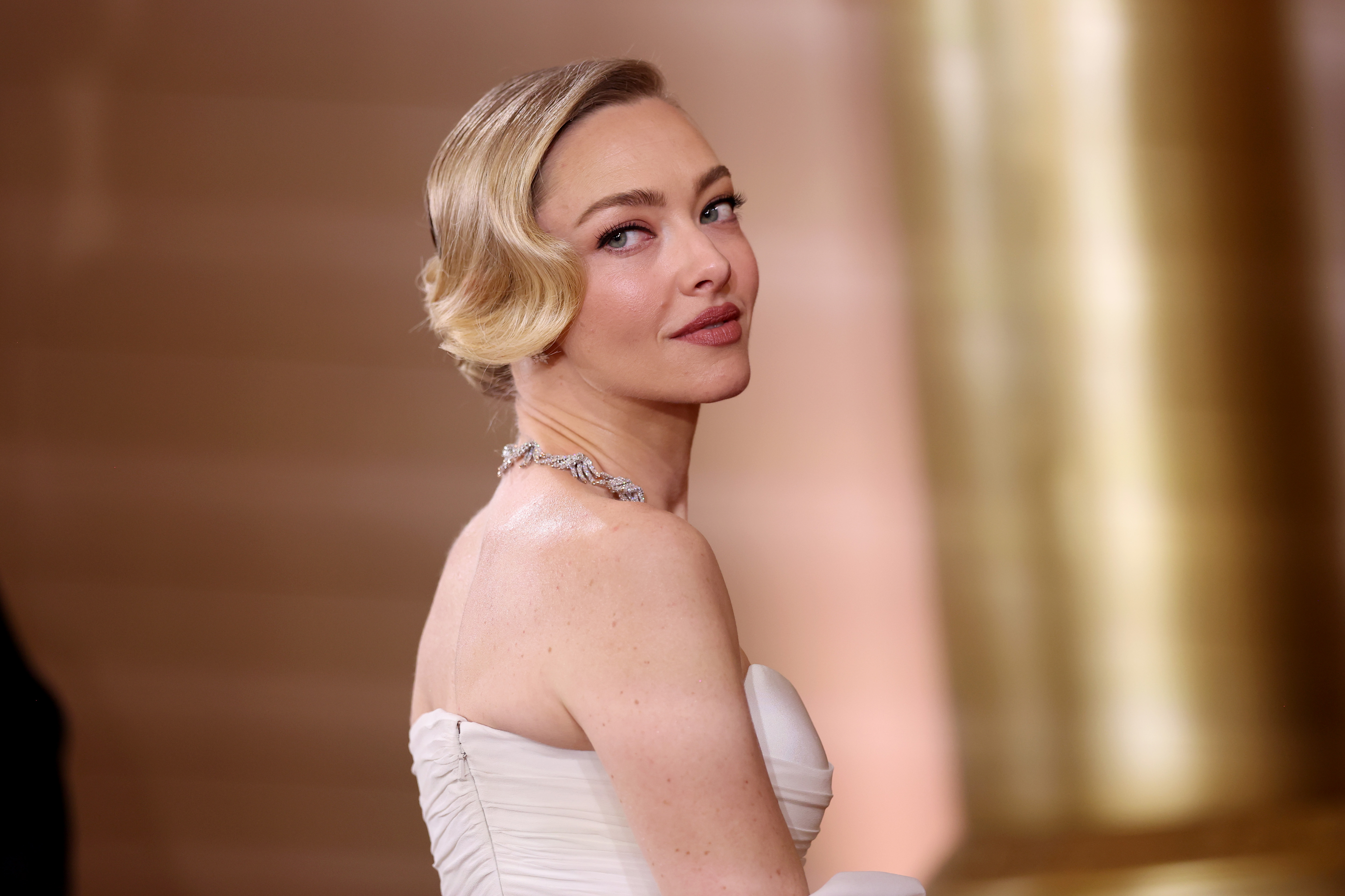 Аманда Сейфрид делится мнением о важности премии Оскар на фоне киноиндустрии.