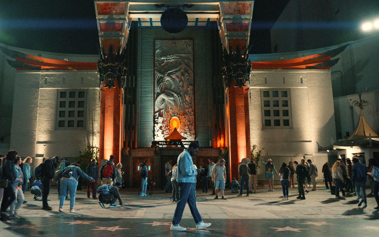 Сцена из сериала «Чудо-человек» с Яхьей Абдул-Матином II